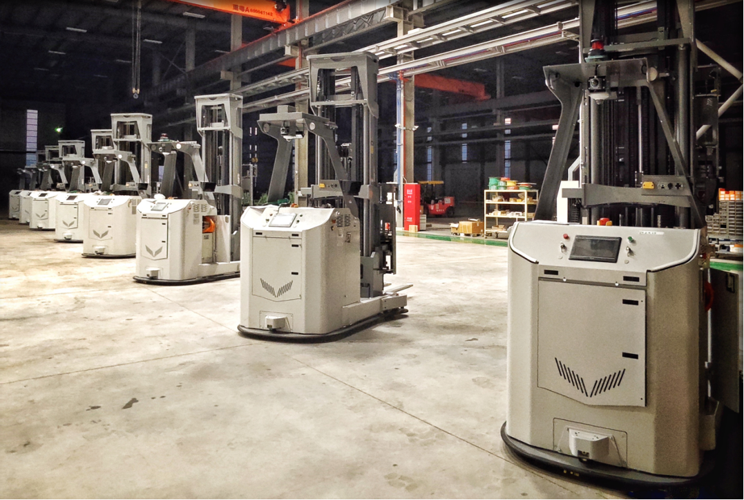 尼普敦广州新基地启用不到1年累计完成下线交付近200台叉式AMR